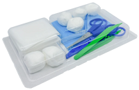 Set de pansement avec pinces, ciseaux et compresses – Carton de 5 sets