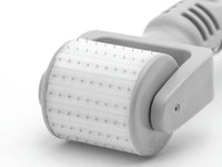Dermaroller microneedling professionnel 9 rangées d’aiguilles avec profondeur de 1 mm